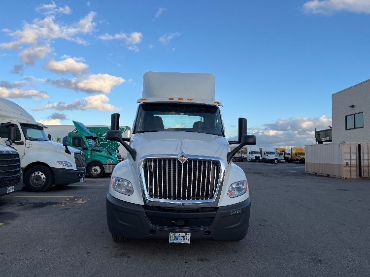 2019 International LT in Piqua, OH — photo 2