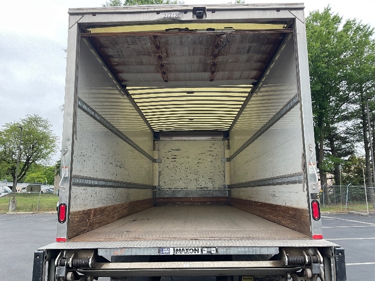 2019 Freightliner eM2 in Capitol Heights, MD — photo 7