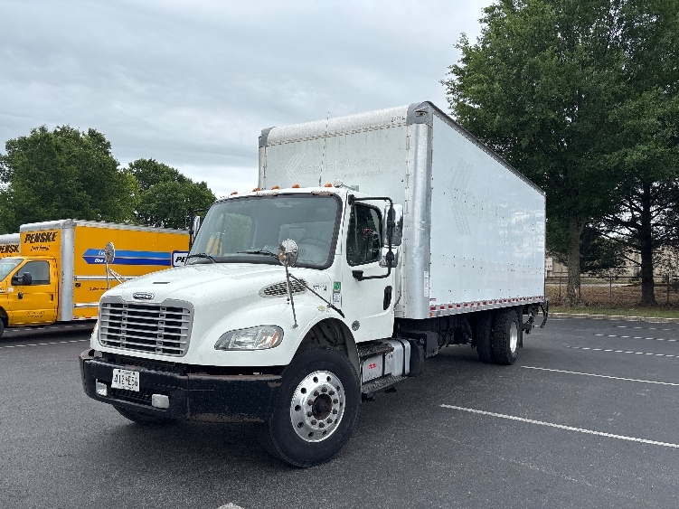 2019 Freightliner eM2 in Capitol Heights, MD — photo 3
