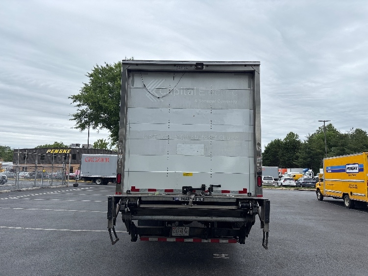 2019 Freightliner eM2 in Capitol Heights, MD — photo 7