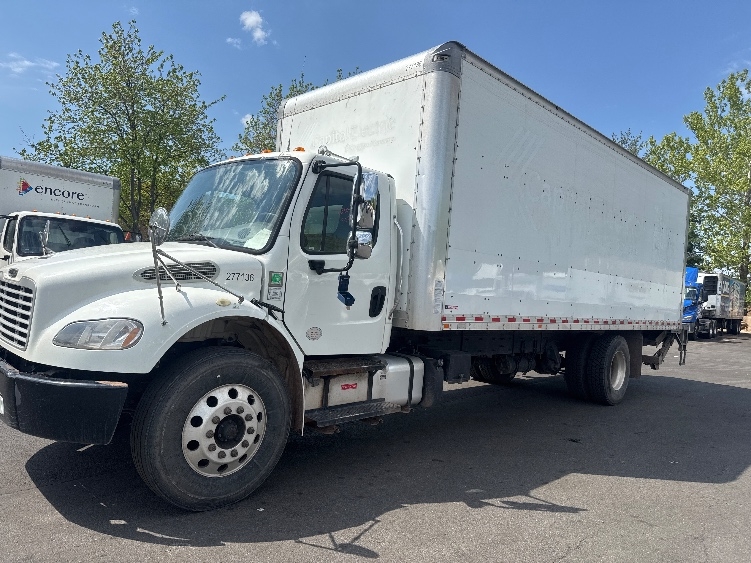 2019 Freightliner M2 106 in Capitol Heights, MD — photo 3