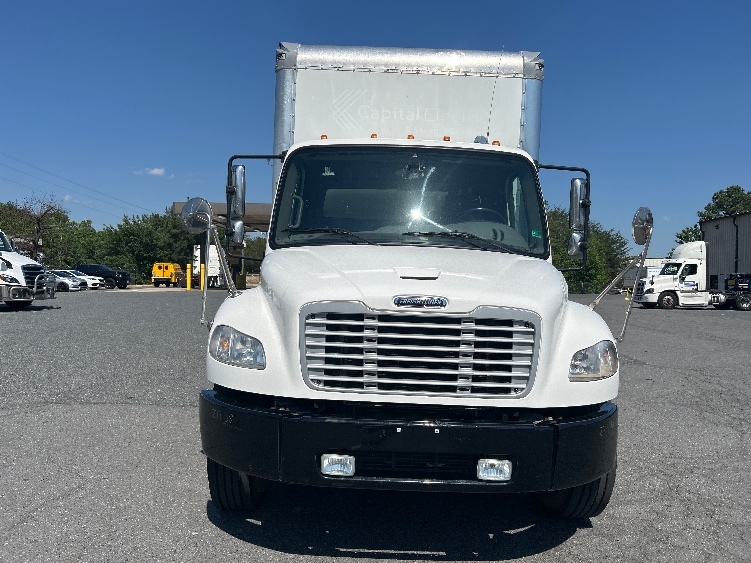 2019 Freightliner eM2 in Capitol Heights, MD — photo 2