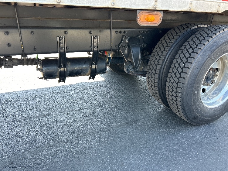 2019 Freightliner M2 106 in Sterling, VA — photo 5