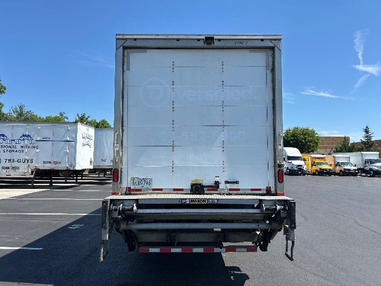 2019 Freightliner M2 106 in Sterling, VA — photo 7