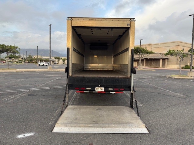 2017 Isuzu NQR in Torrance, CA — photo 9