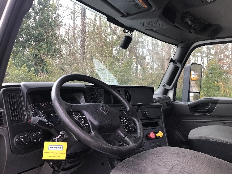 2019 International LT in Ladson, SC — photo 10