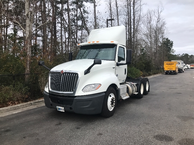 2019 International LT in Ladson, SC — photo 3