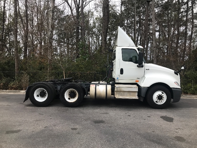 2019 International LT in Ladson, SC — photo 8