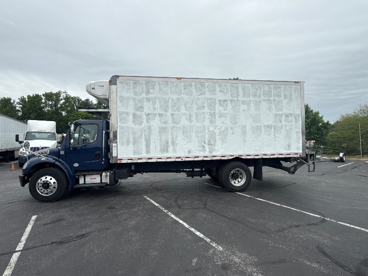 2019 Freightliner eM2 in Jessup, MD — photo 4