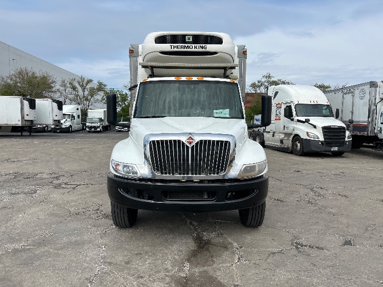 2019 International MV in Chicago (Melrose Park), IL — photo 2
