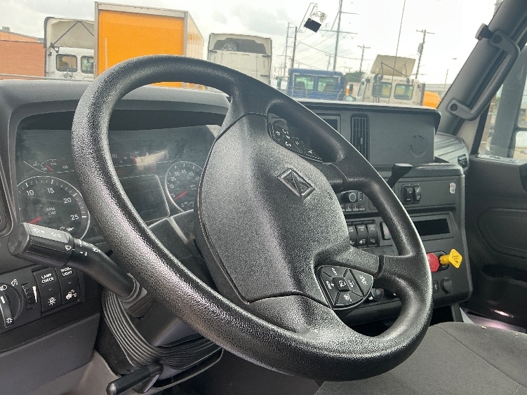2019 International LT in Dallas, TX — photo 10
