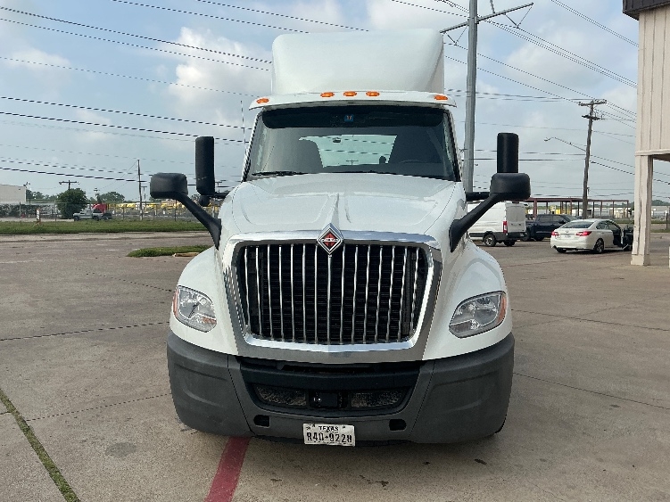 2019 International LT in Dallas, TX — photo 2
