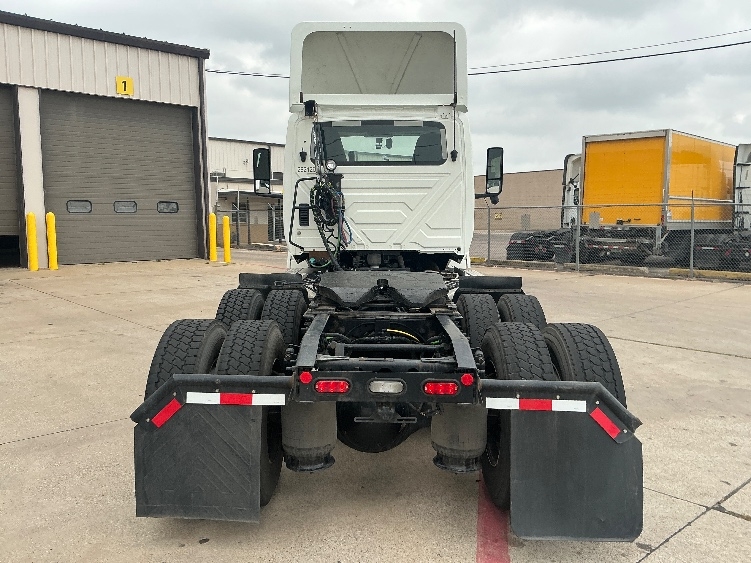 2019 International LT in Dallas, TX — photo 6