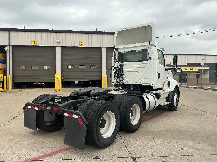 2019 International LT in Dallas, TX — photo 7