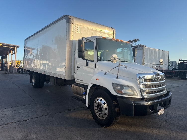 2019 Hino 338