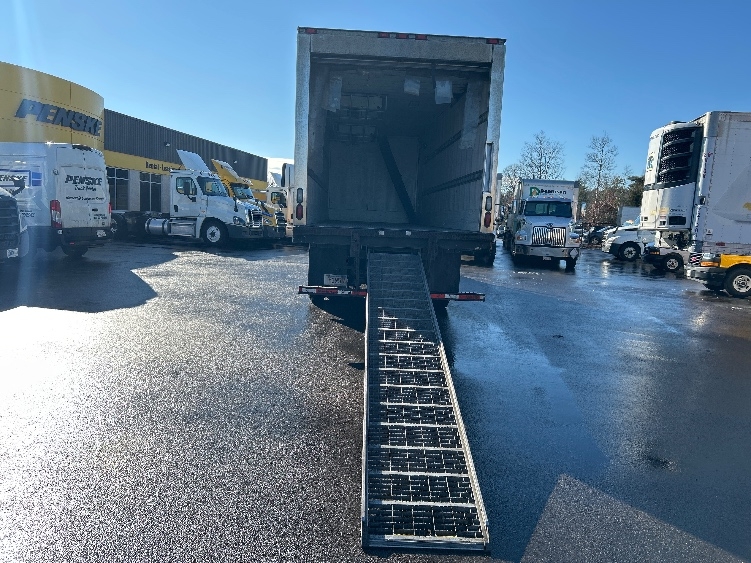 2020 Freightliner M2 106 in Norton, MA — photo 9