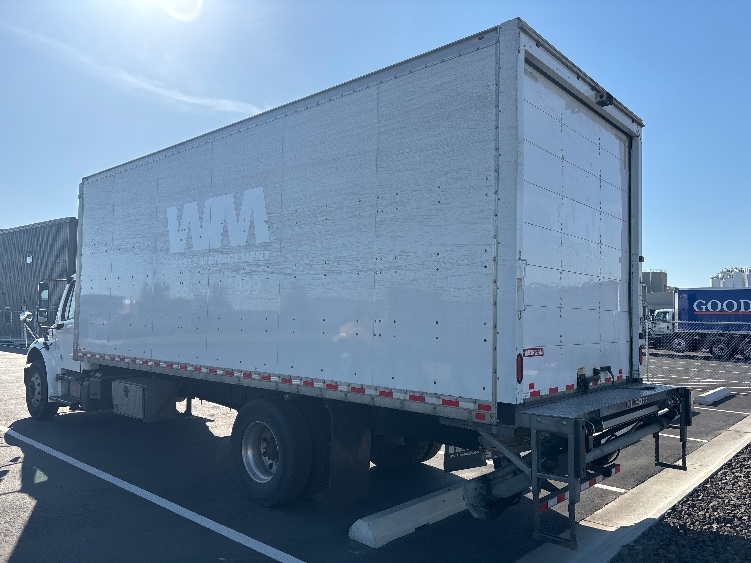 2019 Freightliner M2 106 in Pasco, WA — photo 6
