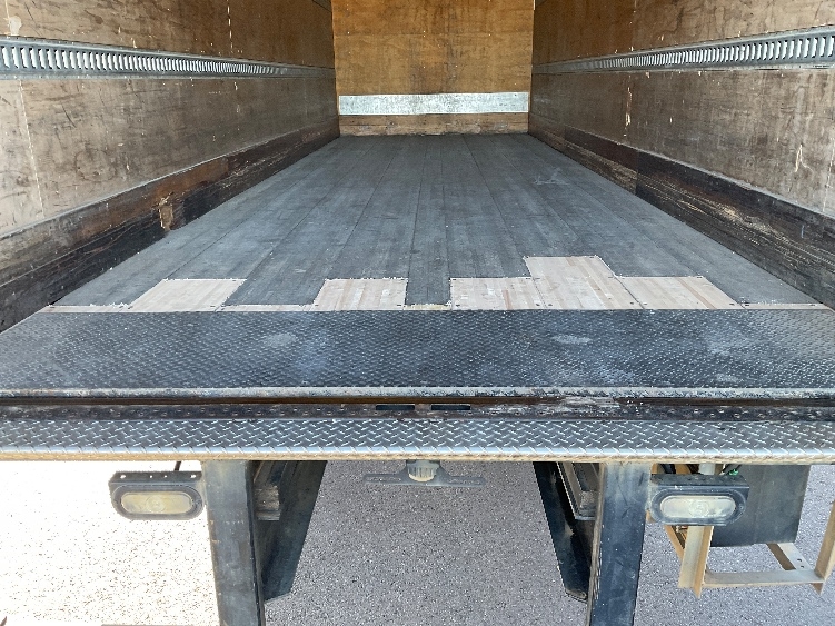 2020 Freightliner eM2 in Oklahoma City, OK — photo 10