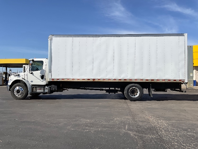2020 Freightliner eM2 in Oklahoma City, OK — photo 4