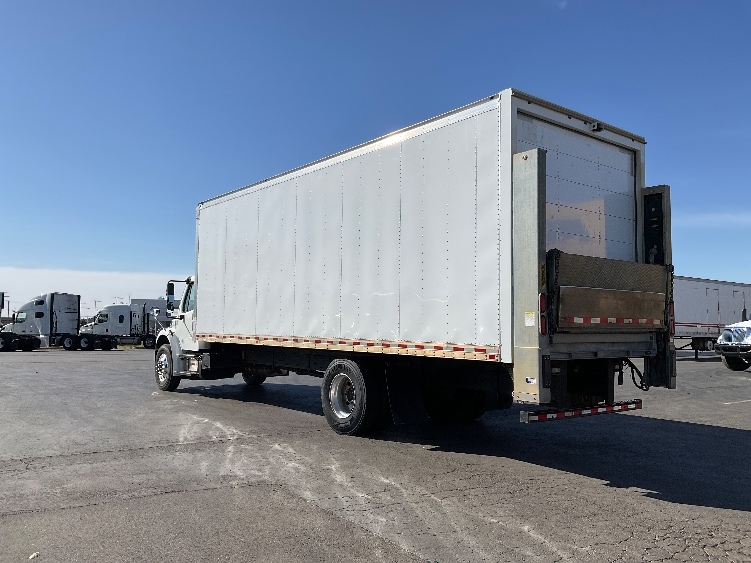 2020 Freightliner eM2 in Oklahoma City, OK — photo 6