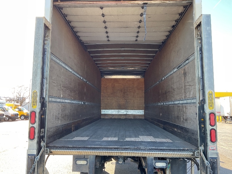 2020 Freightliner eM2 in Oklahoma City, OK — photo 8