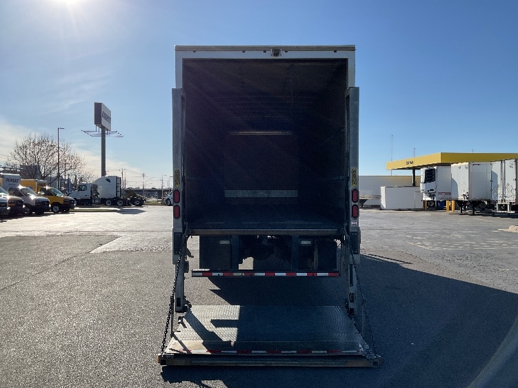 2020 Freightliner eM2 in Oklahoma City, OK — photo 9