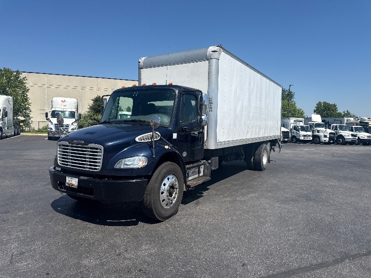 2020 Freightliner M2 106 in Jessup, MD — photo 3