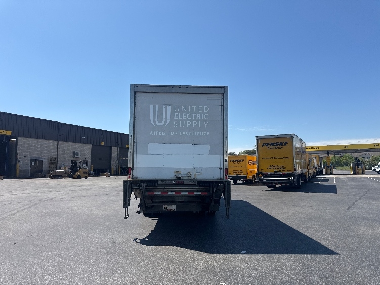 2020 Freightliner M2 106 in Jessup, MD — photo 7