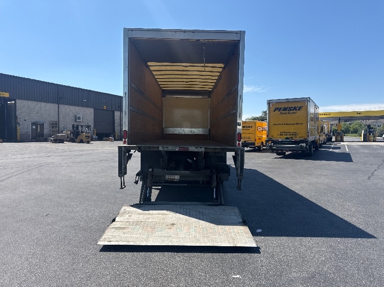 2020 Freightliner M2 106 in Jessup, MD — photo 8