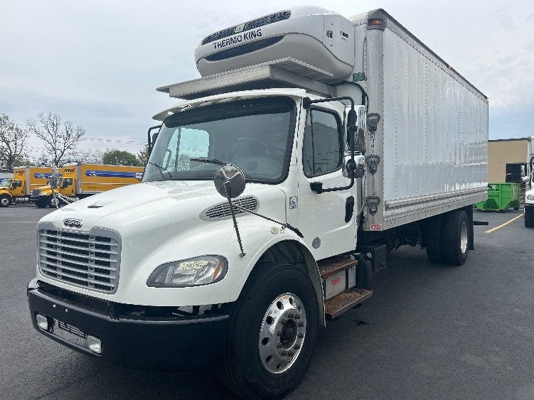 2020 Freightliner M2 106 in Braintree, MA — photo 3