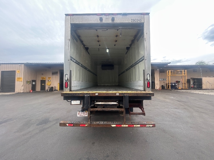 2020 Freightliner eM2 in Braintree, MA — photo 8