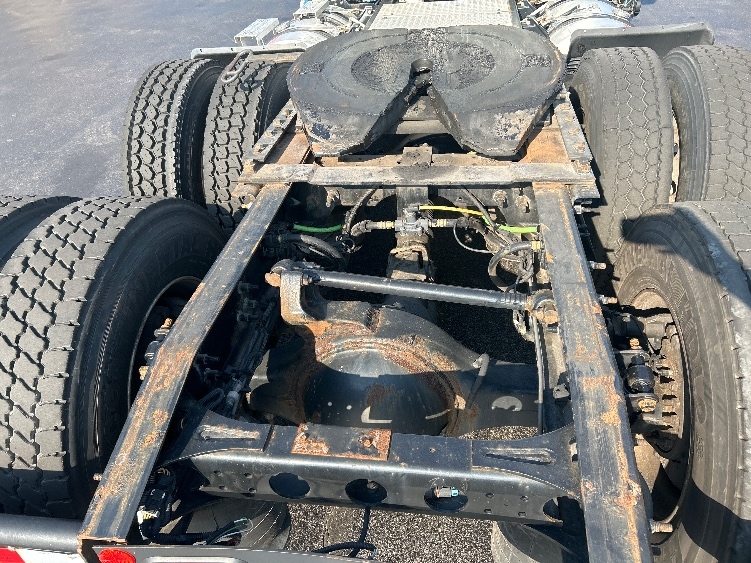 2020 International LT in Milwaukee, WI — photo 6