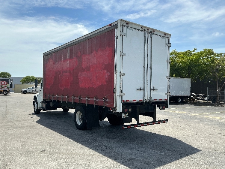 2020 Freightliner eM2 in Medley, FL — photo 5