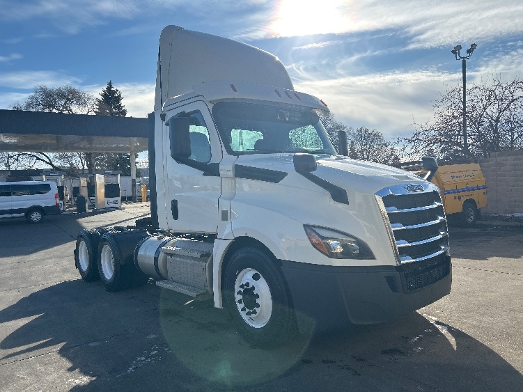 2020 Freightliner Cascadia