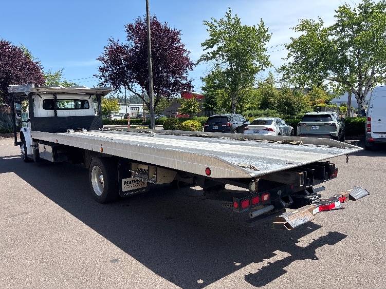 2019 Freightliner eM2 in Clackamas, OR — photo 6