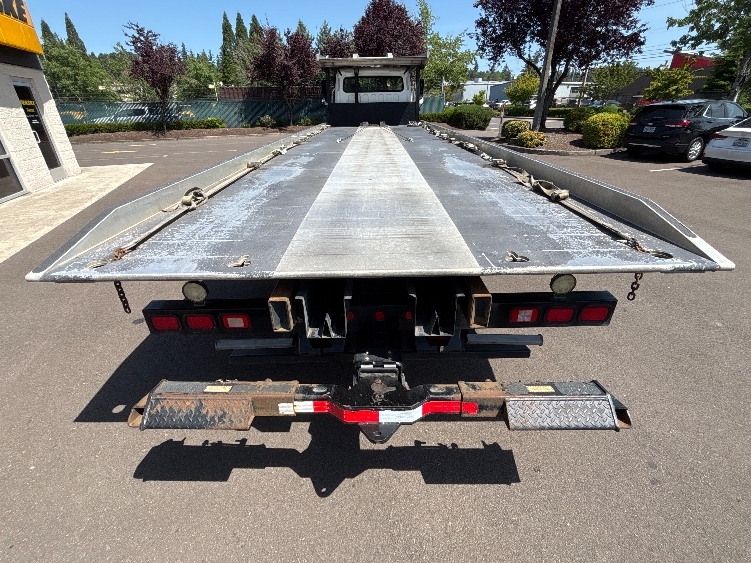 2019 Freightliner eM2 in Clackamas, OR — photo 9