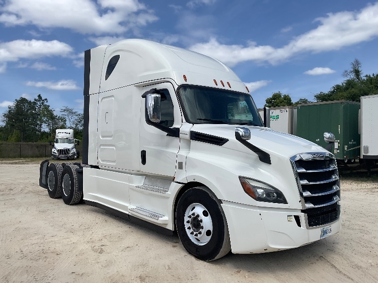 2020 Freightliner Cascadia