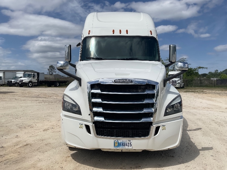 2020 Freightliner Cascadia in Valdosta, GA — photo 2