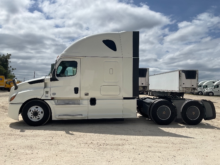 2020 Freightliner Cascadia in Valdosta, GA — photo 4