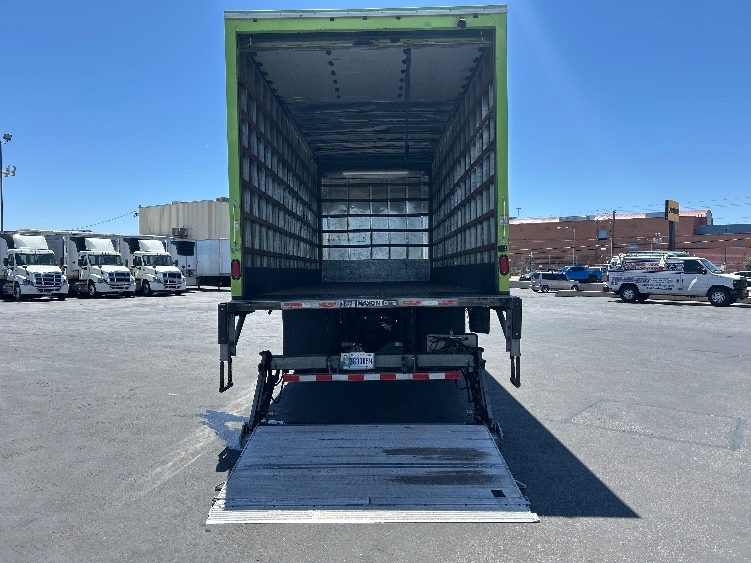 2020 Freightliner eM2 in Las Vegas, NV — photo 9