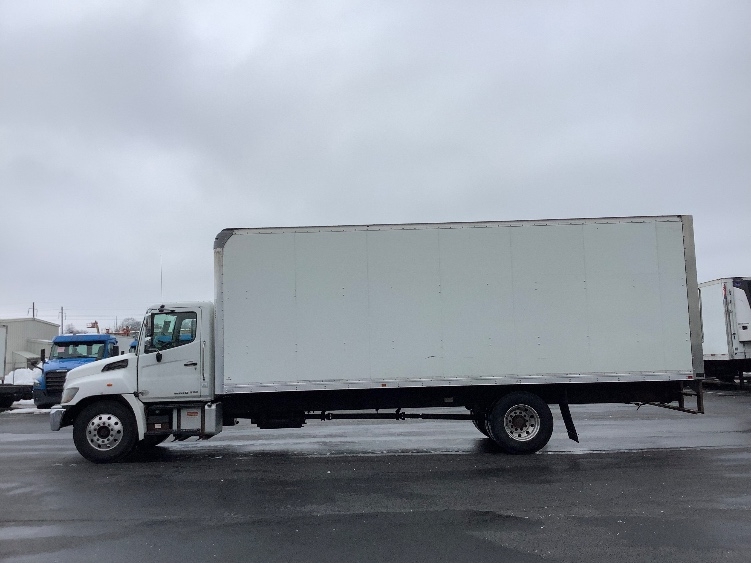 2020 Hino 268 in Lancaster, PA — photo 4