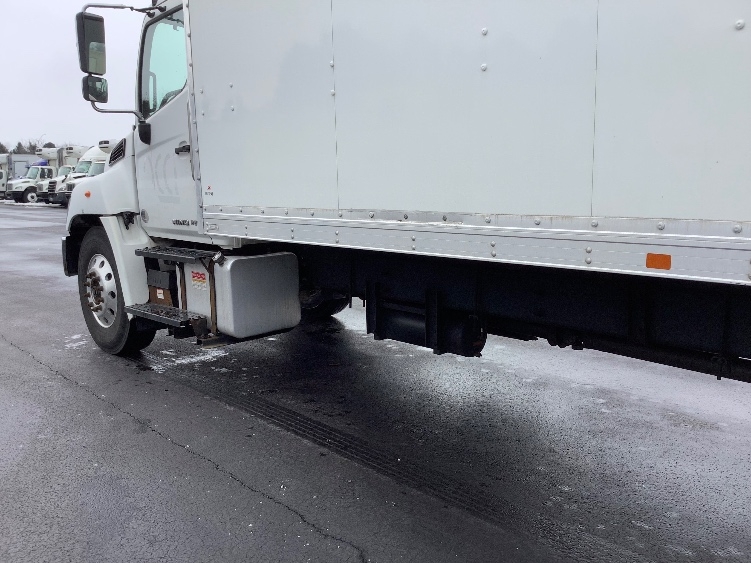 2020 Hino 268 in Lancaster, PA — photo 5