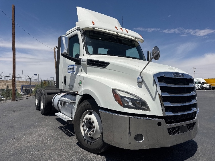 2020 Freightliner Cascadia