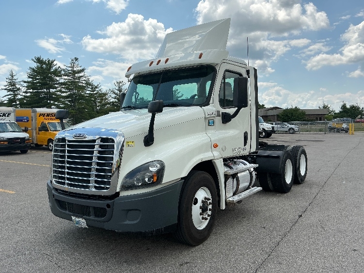 2018 Freightliner Cascadia in Piqua, OH — photo 3