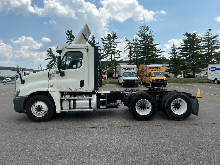 2018 Freightliner Cascadia in Piqua, OH — photo 4