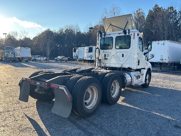 2019 Freightliner Cascadia in Atlanta (Forest Park), GA — photo 7