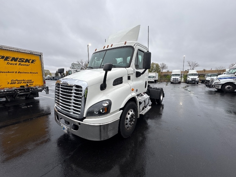 2020 Freightliner Cascadia in Swedesboro, NJ — photo 3