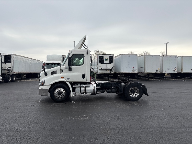 2020 Freightliner Cascadia in Swedesboro, NJ — photo 4