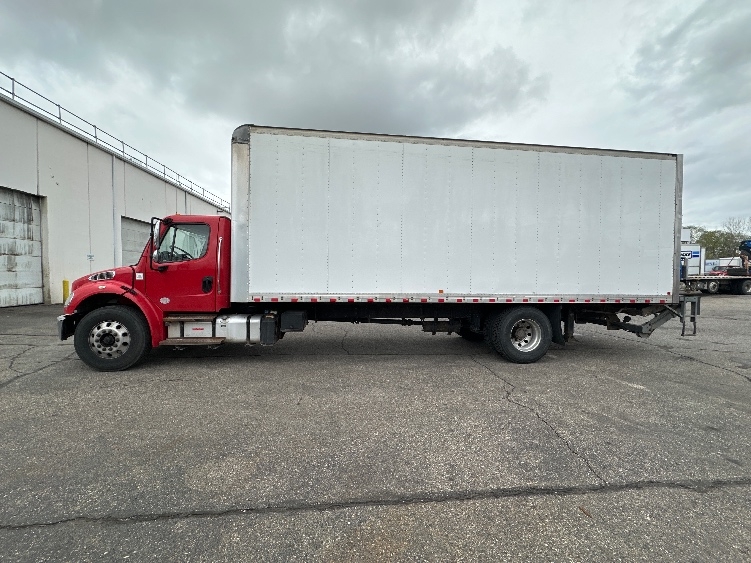 2020 Freightliner eM2 in Wixom, MI — photo 4