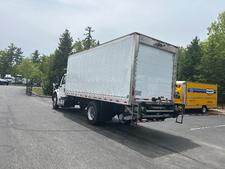 2020 Freightliner eM2 in Londonderry, NH — photo 6